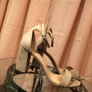 Nude Heels! Only worn once for a wedding!!